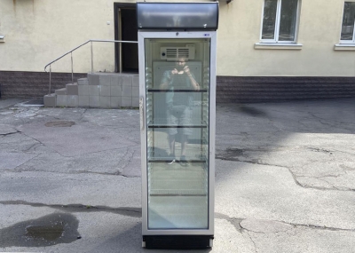 Б/в холодильна шафа Ugur